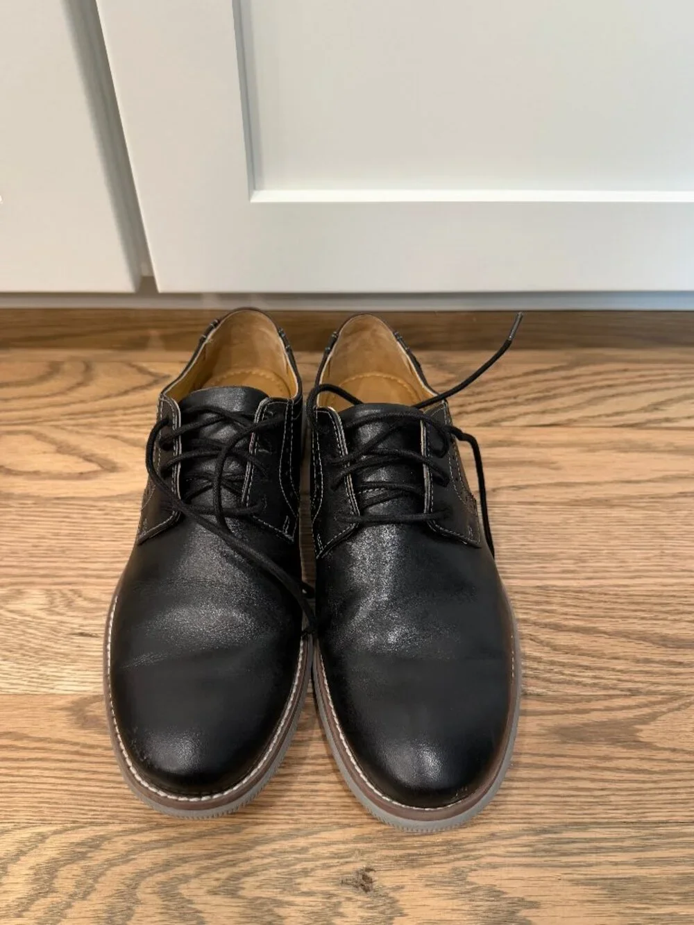 Johnston & Murphy Boys Black size 4 Dress Shoe